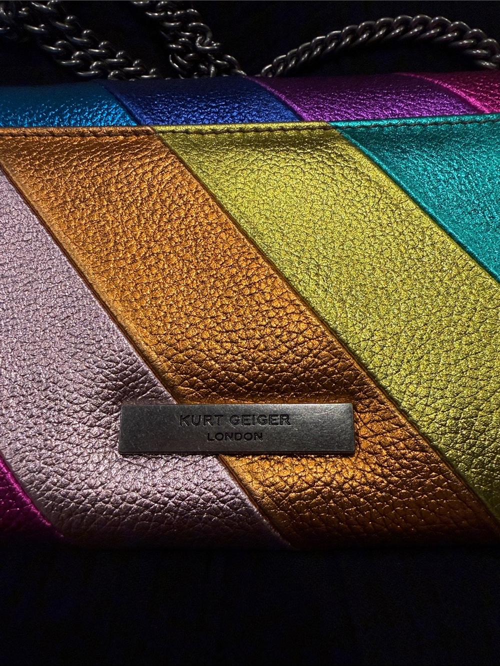 Kurt Geiger Kensington Wallet on Chain - Picture 3 of 7